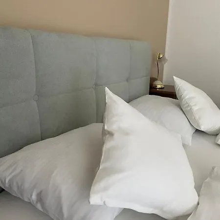 Fremdenzimmer& Appartementhaus Blassnig 2* Finkenstein am Faaker See