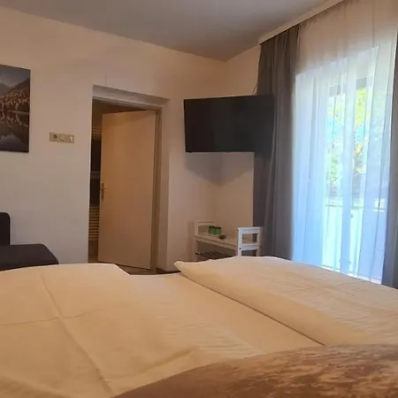 Fremdenzimmer& Appartementhaus Blassnig