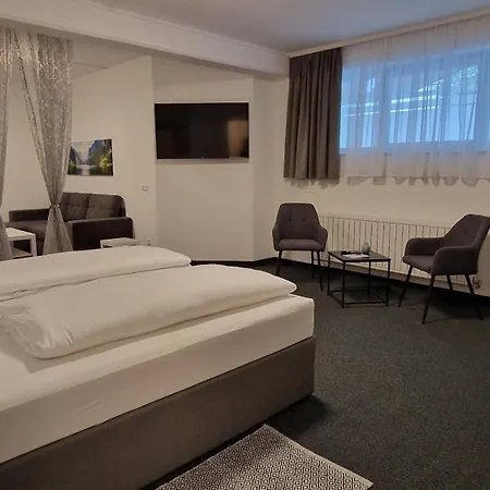 호텔 Fremdenzimmer& Appartementhaus Blassnig Finkenstein am Faaker See