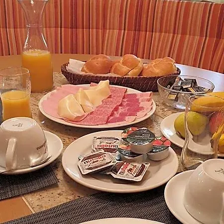 호텔 Fremdenzimmer& Appartementhaus Blassnig