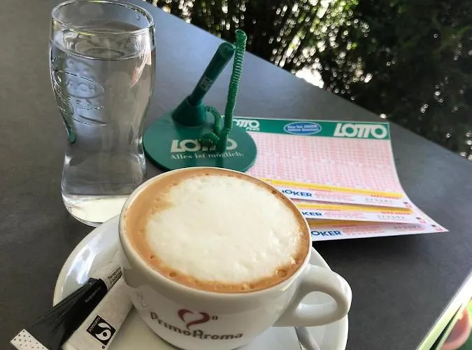 Fremdenzimmer& Appartementhaus Blassnig 酒店 2*