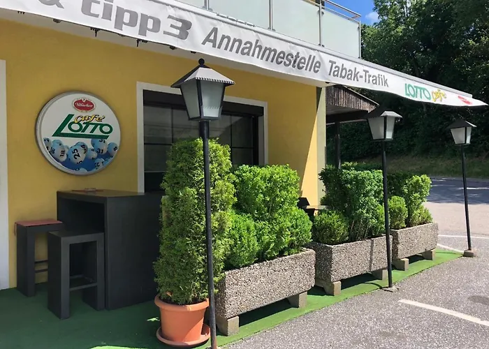 Hotel Fremdenzimmer& Appartementhaus Blassnig 2*